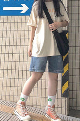 Süße knielange Denim-Shorts-Jeans
